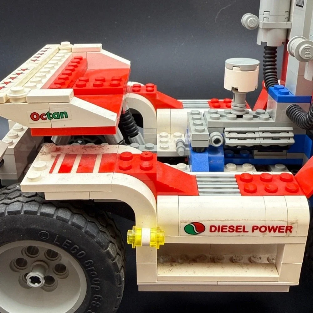 Vintage LEGO Model Team 5563 Racing Truck 1999 Large Octan Diesel Power 90s